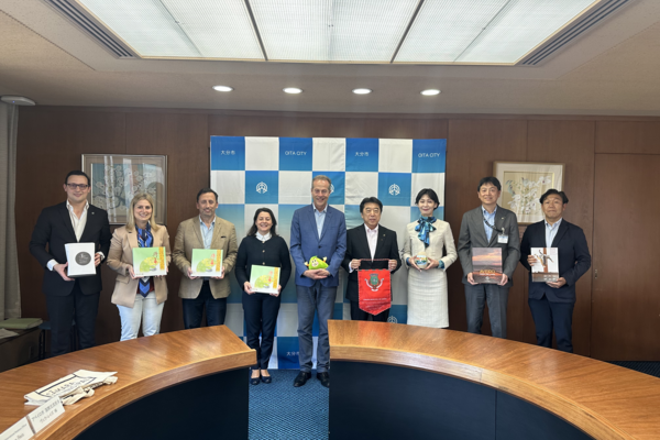 reuniao_cm_oita_simaosantana_verareis_josepina_soniaalmeida_ribauesteves_shinyaadashi_hisakoshimi...