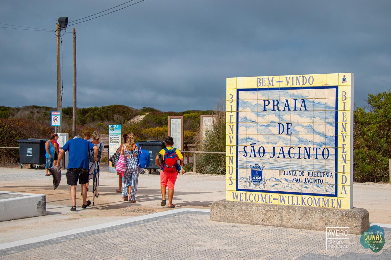 Protocolo com a Associação Desportiva e Cultural de São Jacinto para a gestão do Apoio de Praia