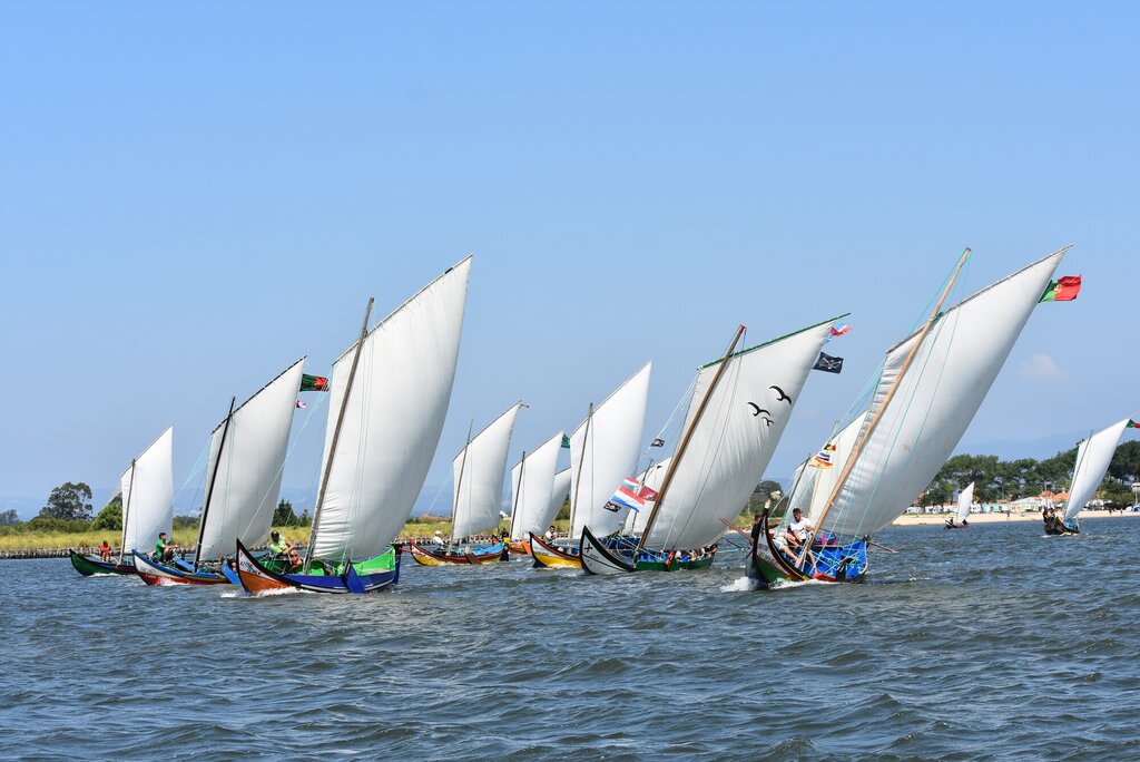  DINIS MIRANDA, MARCO SILVA E ARMÉNIO PEREIRA VENCERAM A REGATA DE BATEIRAS À VELA DA FESTA DO EM...