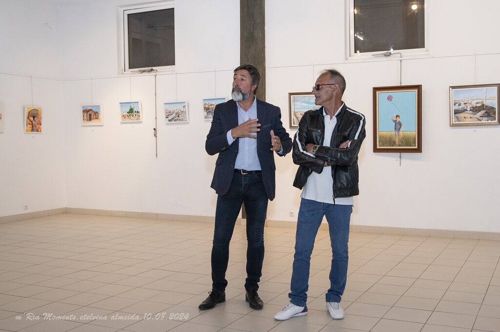  INAUGURADA A EXPOSIÇÃO DE JOSÉ DE OLIVEIRA NA GALERIA MUNICIPAL