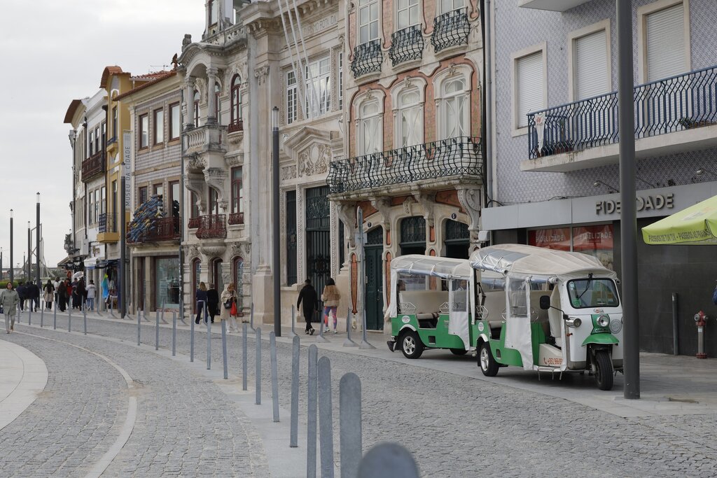 Hasta Pública para atribuição da exploração de Circuitos de Transportes Turísticos no Município d...