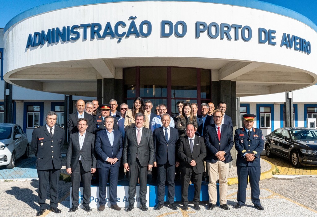 Bombeiros de Ílhavo terão brevemente Veículo Especial de Combate a Incêndios (VECI) com capacidad...