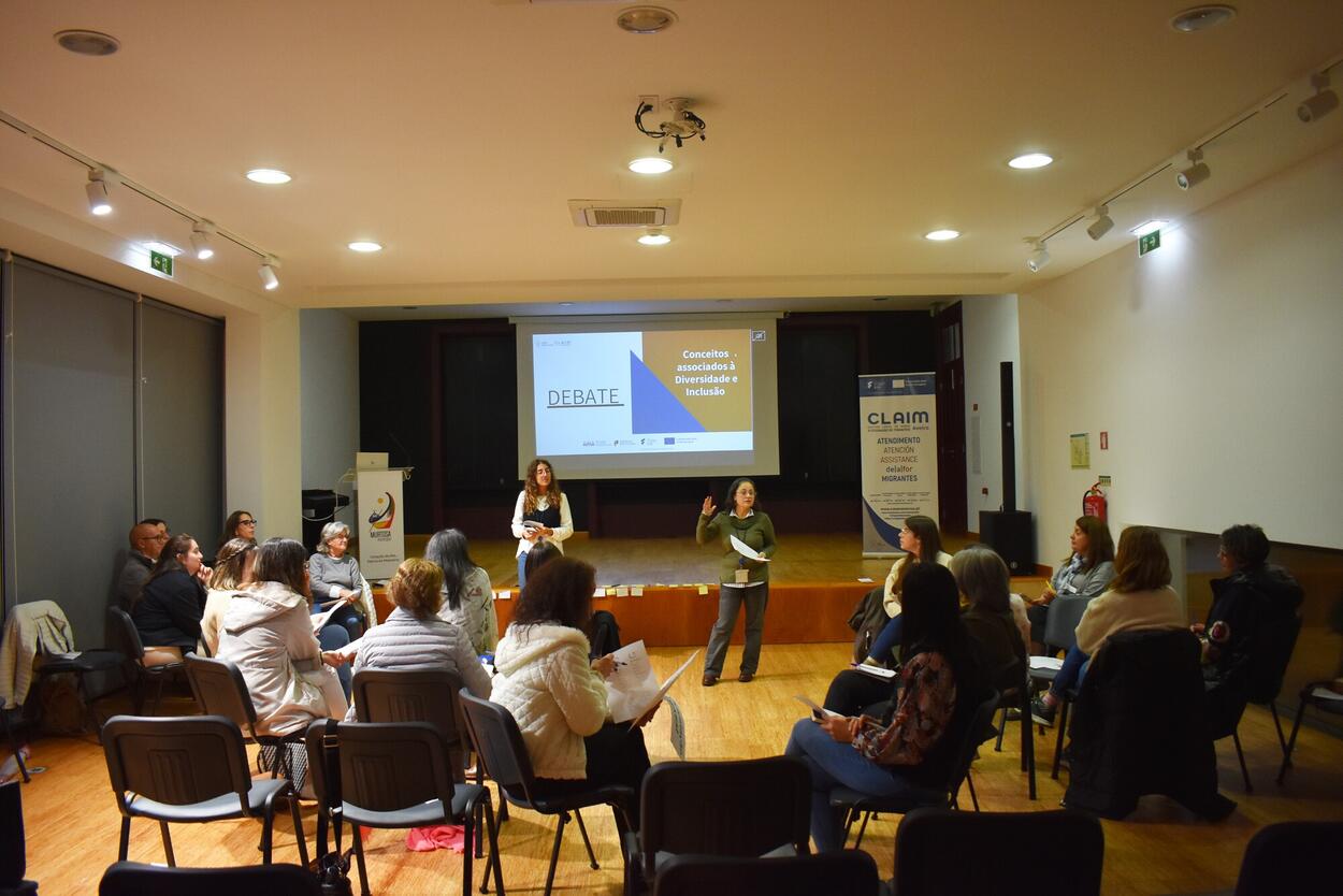  OFICINA DE ARTES RECEBEU WORKSHOP SOBRE INCLUSÃO DE MIGRANTES