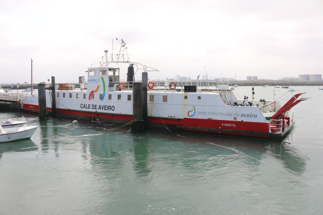 Hasta pública para alienação e abate do antigo Ferry Boat “Cale de Aveiro”