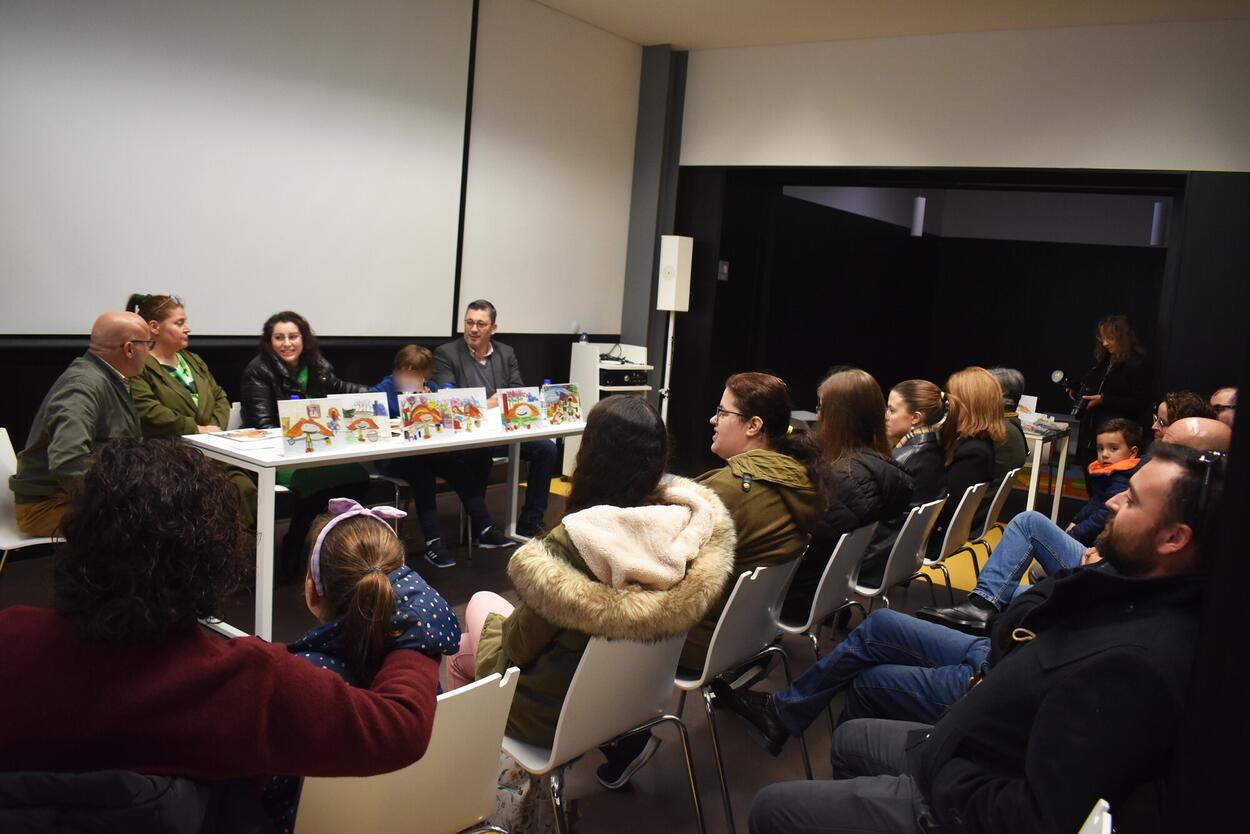 CASA DAS GERAÇÕES RECEBEU A APRESENTAÇÃO DO LIVRO “AS AVENTURAS DO KIKO, O PEQUENO ARTISTA”