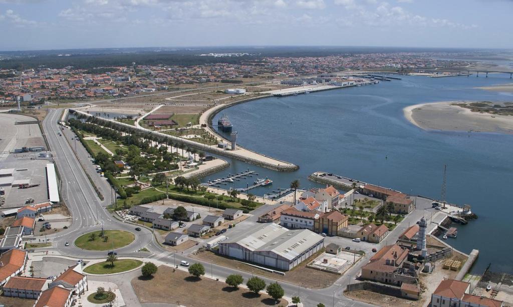 Câmara Municipal felicita a Freguesia da Gafanha da Nazaré pelo 19.º aniversário de Elevação a Ci...